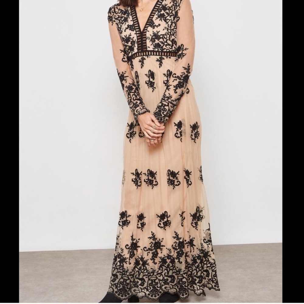 Forever 21 nude long dress with black lace